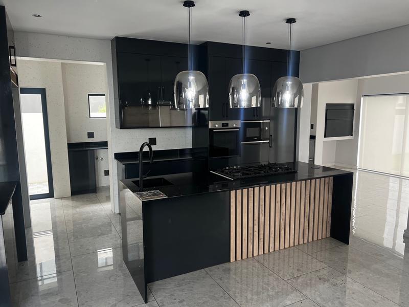 To Let 4 Bedroom Property for Rent in Midstream Heights Gauteng