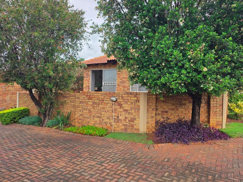 2 Bedroom Property for Sale in Willowbrook Gauteng