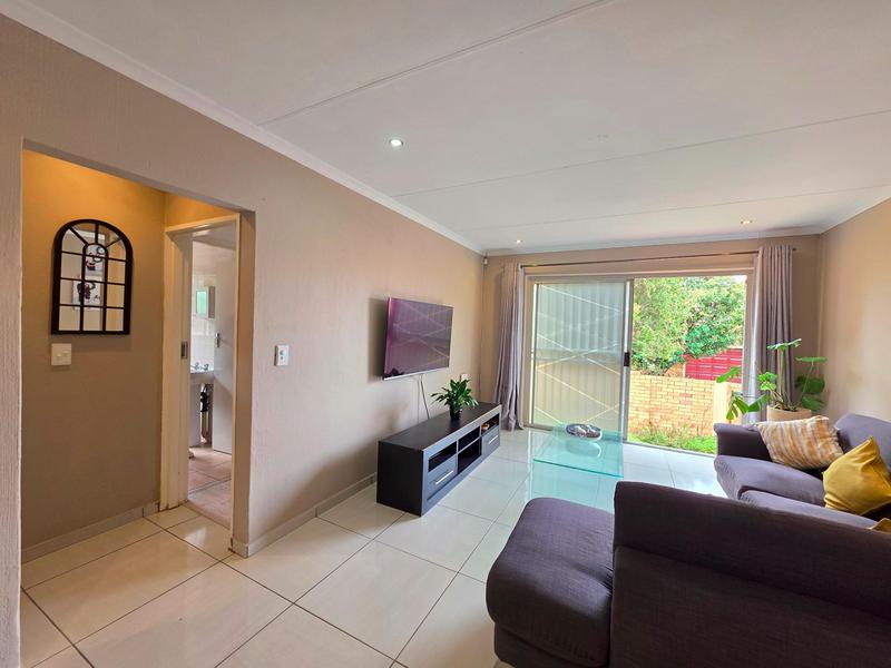 2 Bedroom Property for Sale in Willowbrook Gauteng