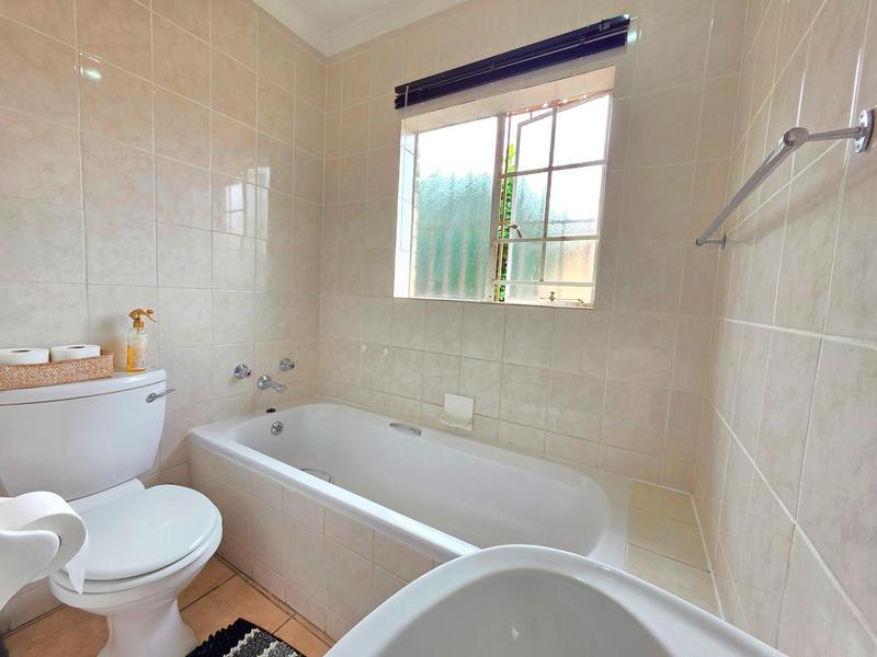 2 Bedroom Property for Sale in Willowbrook Gauteng