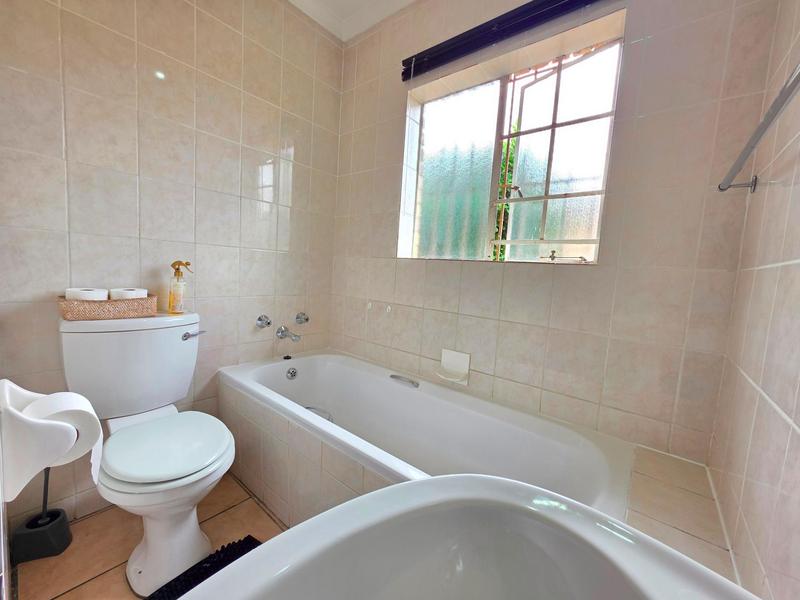 2 Bedroom Property for Sale in Willowbrook Gauteng