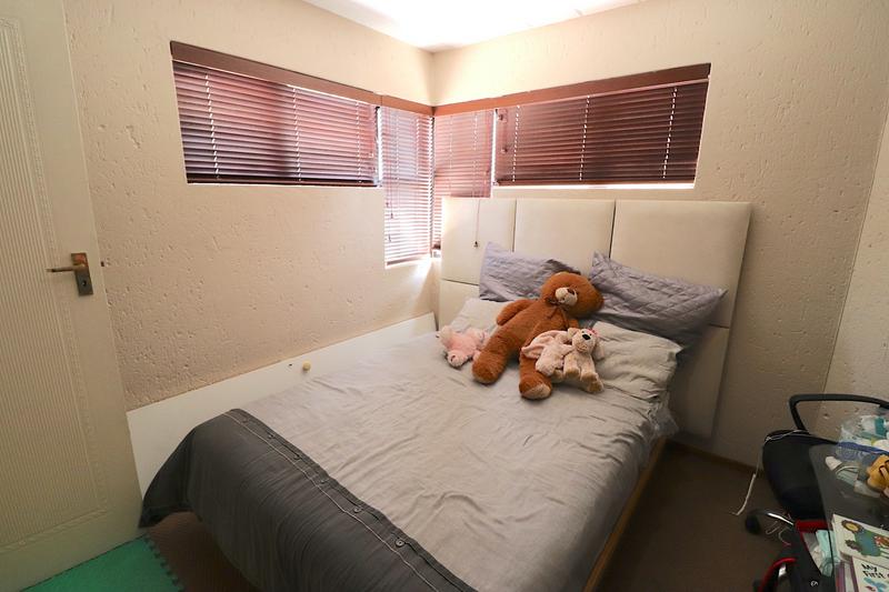 2 Bedroom Property for Sale in Magaliessig Gauteng