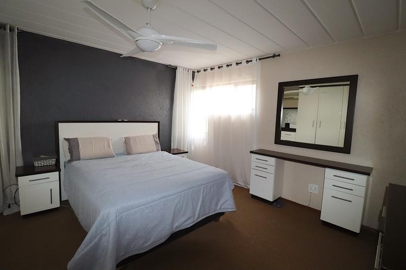 2 Bedroom Property for Sale in Magaliessig Gauteng