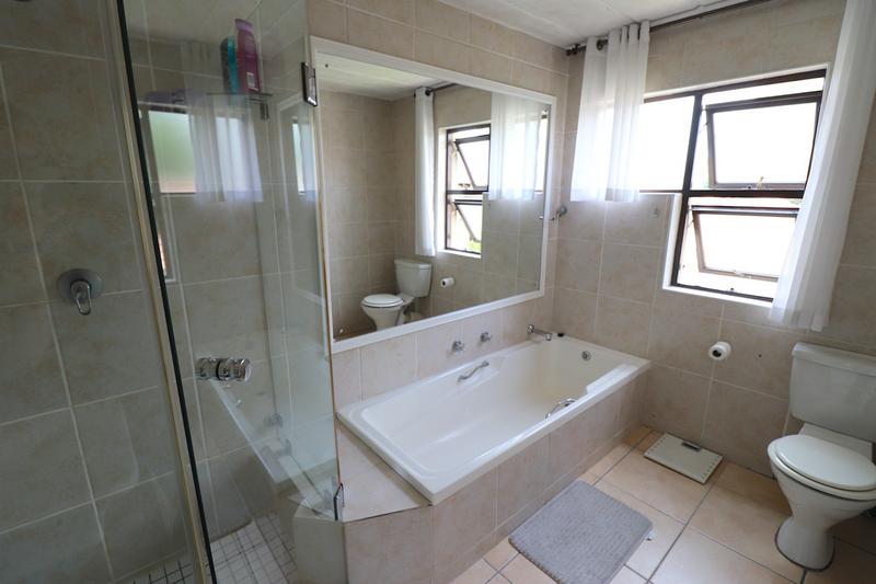 2 Bedroom Property for Sale in Magaliessig Gauteng