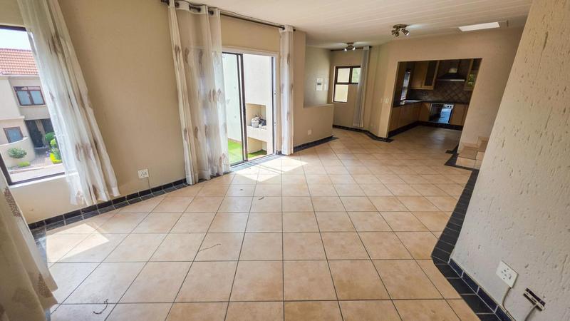 2 Bedroom Property for Sale in Magaliessig Gauteng