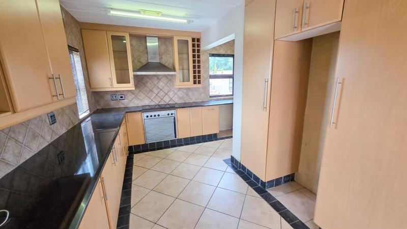 2 Bedroom Property for Sale in Magaliessig Gauteng