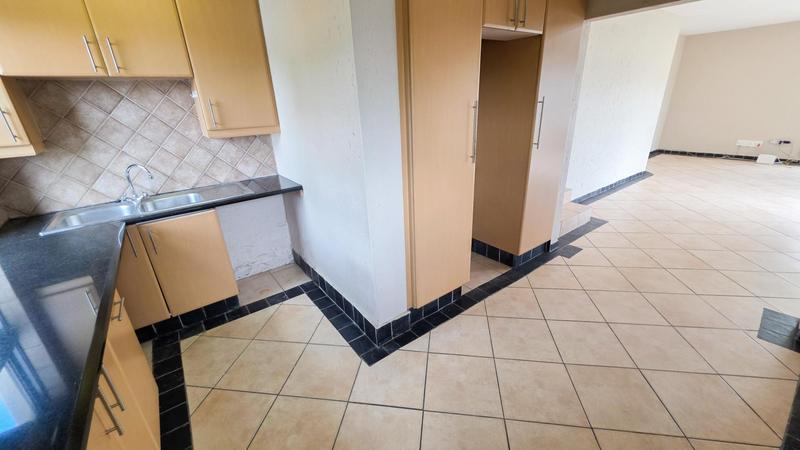 2 Bedroom Property for Sale in Magaliessig Gauteng