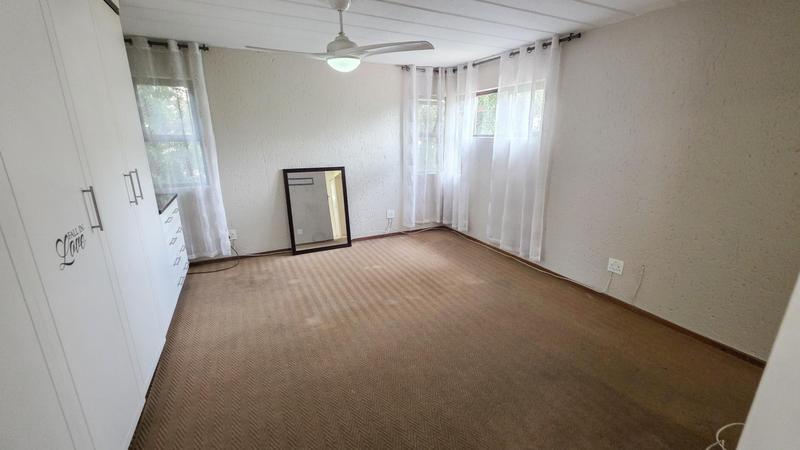 2 Bedroom Property for Sale in Magaliessig Gauteng