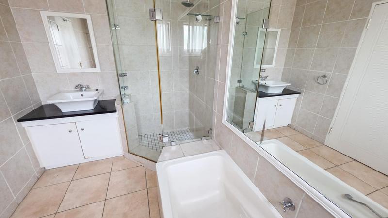 2 Bedroom Property for Sale in Magaliessig Gauteng