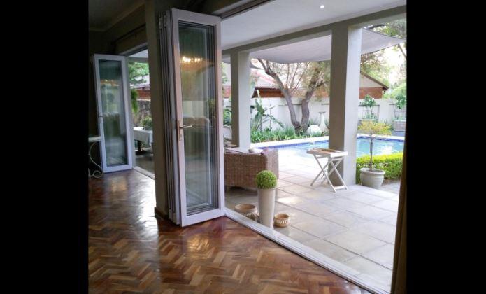 To Let 4 Bedroom Property for Rent in Waterkloof A H Gauteng
