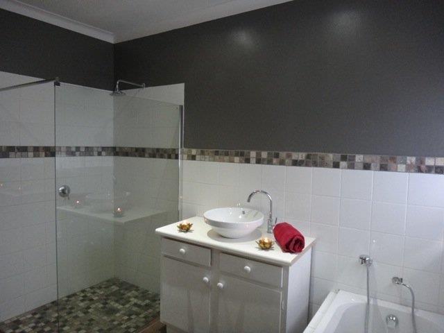 To Let 4 Bedroom Property for Rent in Waterkloof A H Gauteng