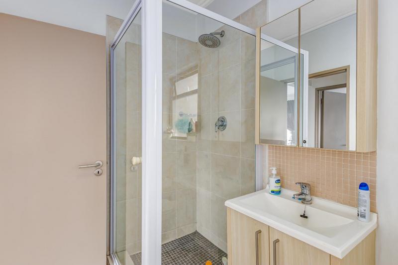 1 Bedroom Property for Sale in Lonehill Gauteng