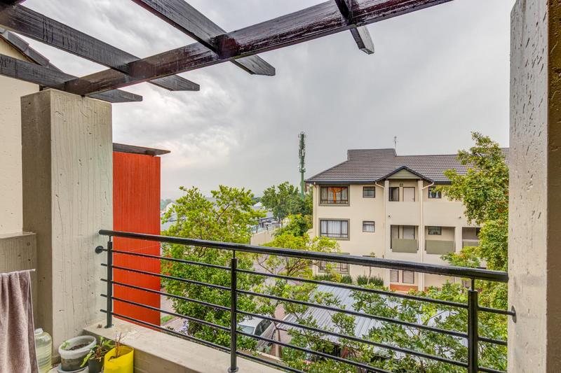 1 Bedroom Property for Sale in Lonehill Gauteng