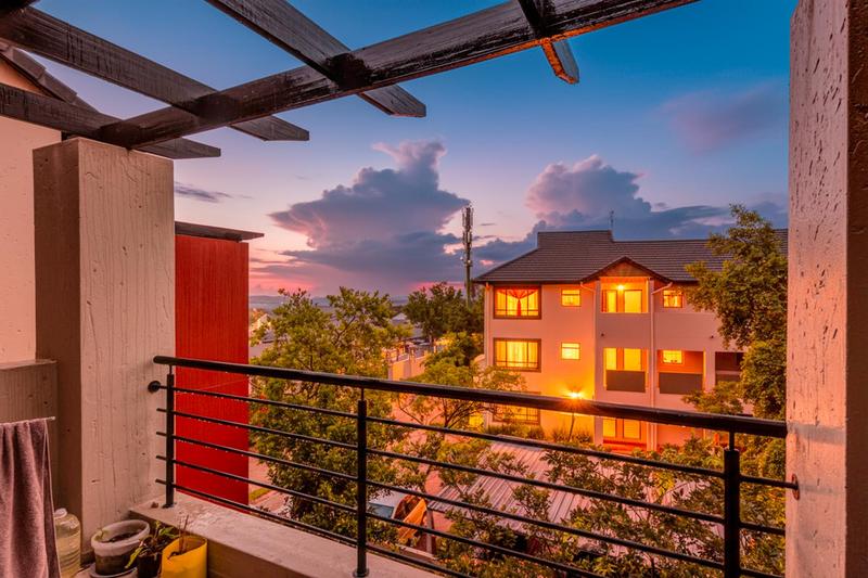 1 Bedroom Property for Sale in Lonehill Gauteng