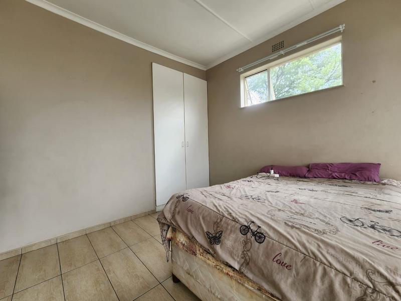 2 Bedroom Property for Sale in Brackenhurst Gauteng