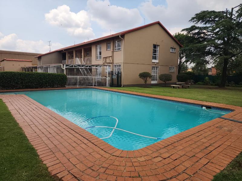 2 Bedroom Property for Sale in Brackenhurst Gauteng