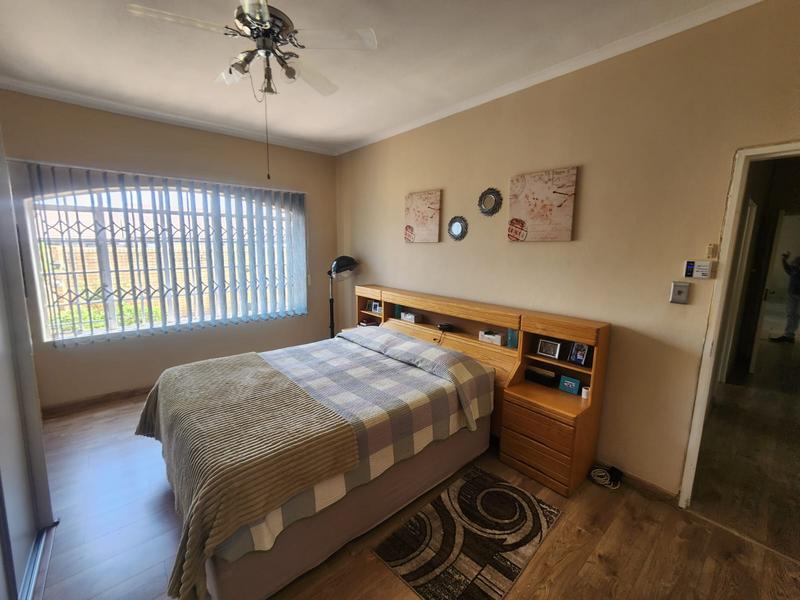 4 Bedroom Property for Sale in New Redruth Gauteng