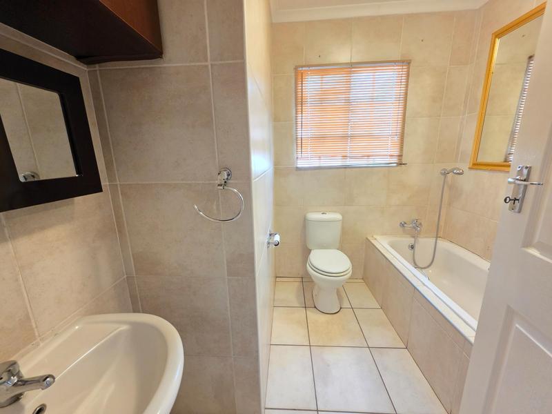 To Let 3 Bedroom Property for Rent in Meyerton Central Gauteng