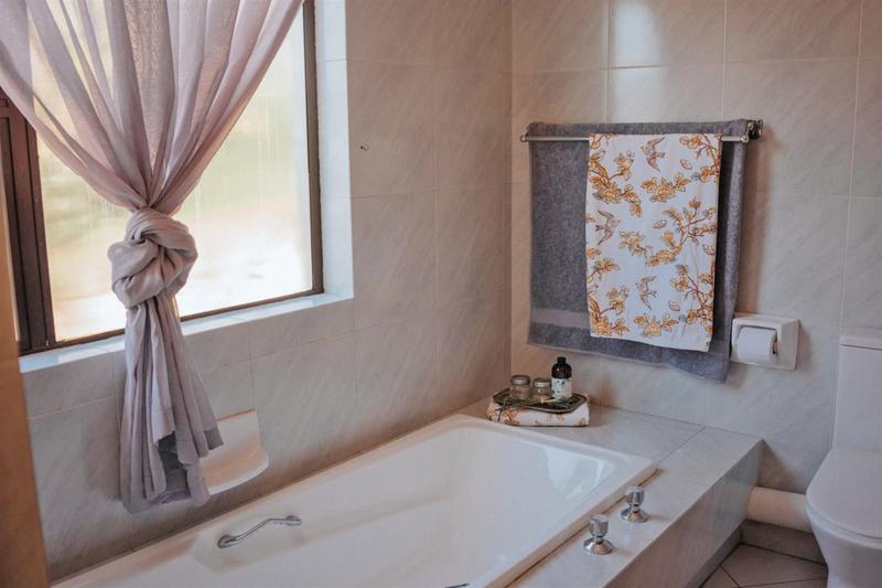 To Let 4 Bedroom Property for Rent in Duxberry Gauteng