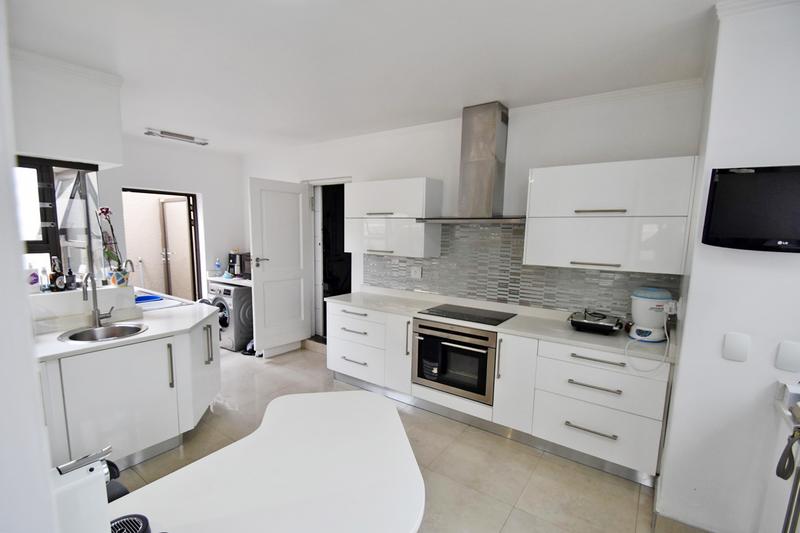 4 Bedroom Property for Sale in Morningside Gauteng