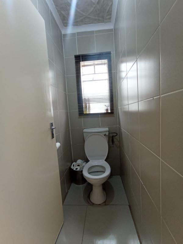 3 Bedroom Property for Sale in Rosslyn Gauteng
