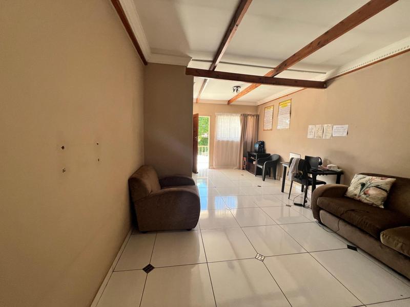 To Let 2 Bedroom Property for Rent in Erasmia Gauteng