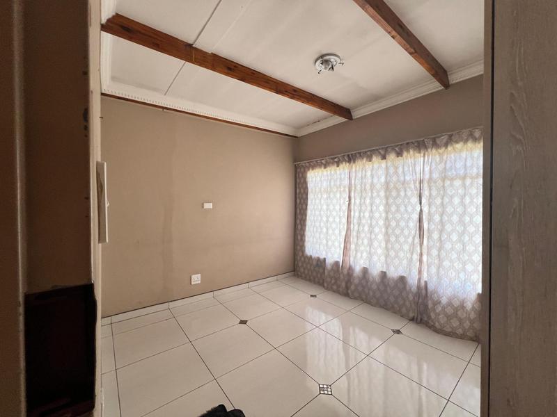 To Let 2 Bedroom Property for Rent in Erasmia Gauteng