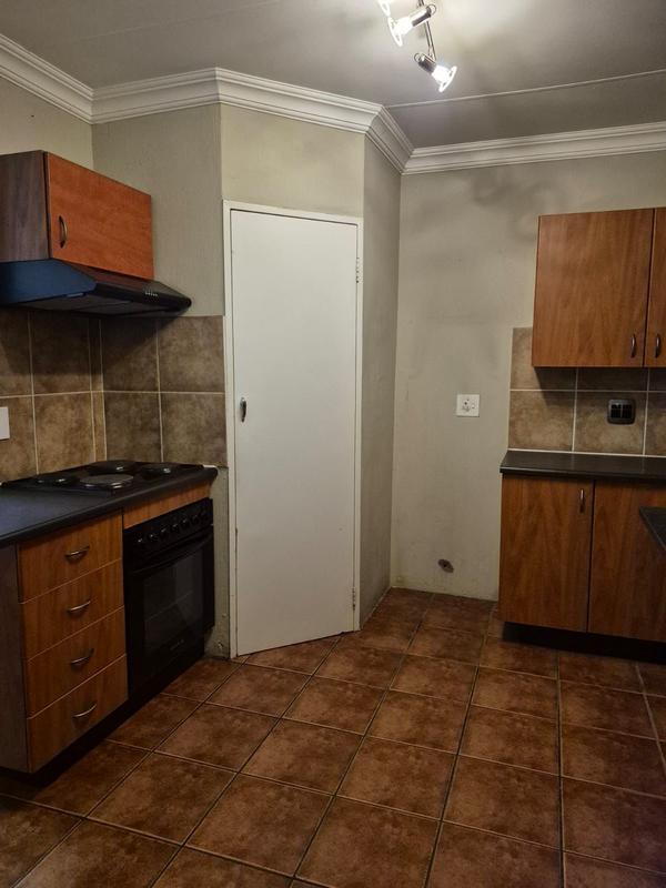 To Let 3 Bedroom Property for Rent in Amberfield Gauteng