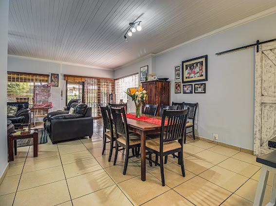 9 Bedroom Property for Sale in Brackenhurst Gauteng