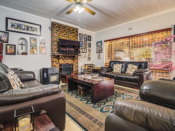 9 Bedroom Property for Sale in Brackenhurst Gauteng