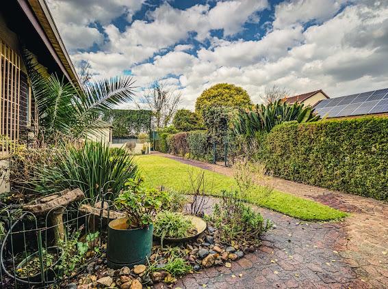 9 Bedroom Property for Sale in Brackenhurst Gauteng