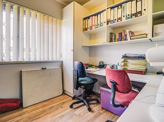 9 Bedroom Property for Sale in Brackenhurst Gauteng