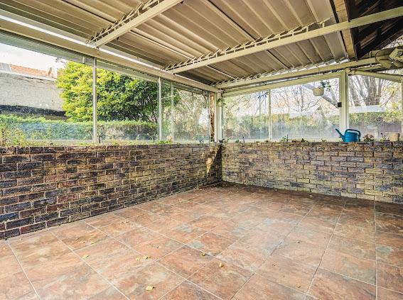 9 Bedroom Property for Sale in Brackenhurst Gauteng