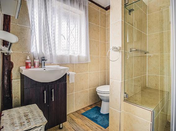 9 Bedroom Property for Sale in Brackenhurst Gauteng