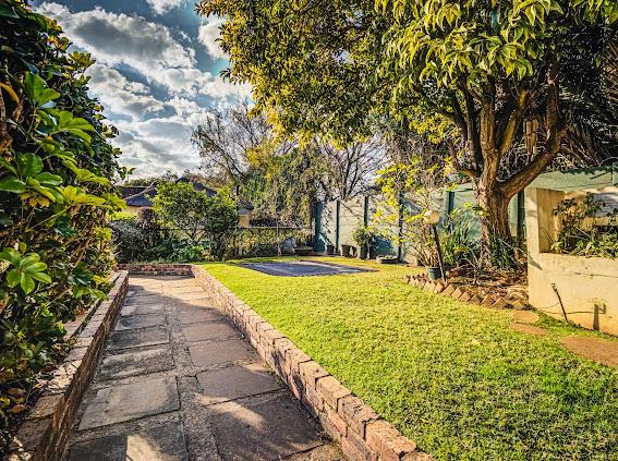 9 Bedroom Property for Sale in Brackenhurst Gauteng