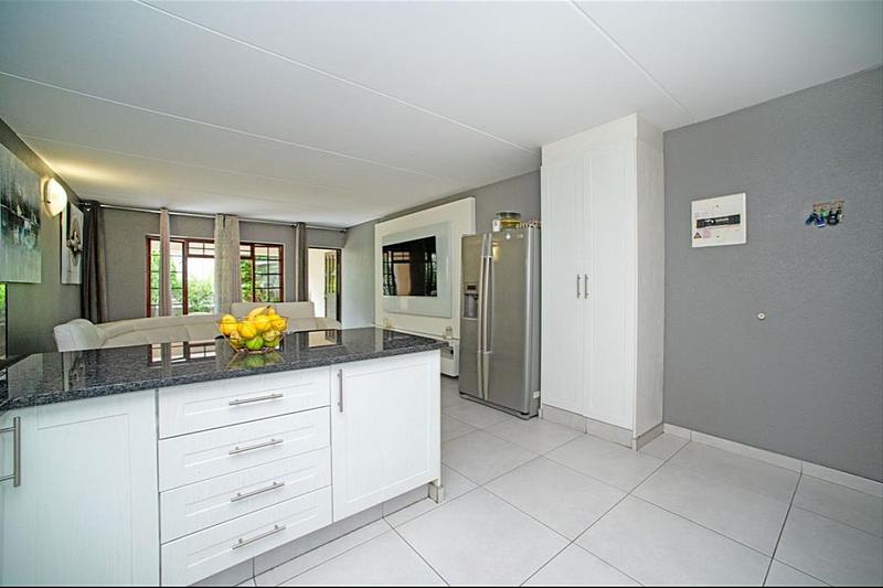 3 Bedroom Property for Sale in Bedfordview Gauteng