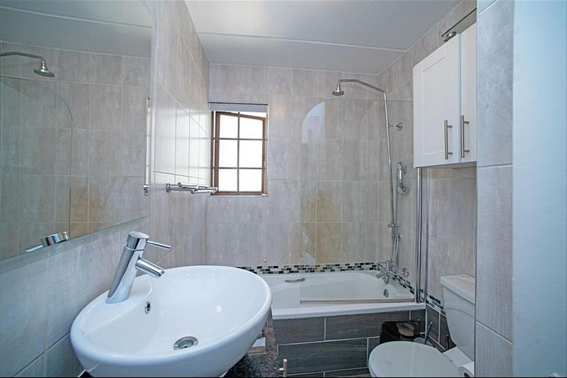 3 Bedroom Property for Sale in Bedfordview Gauteng