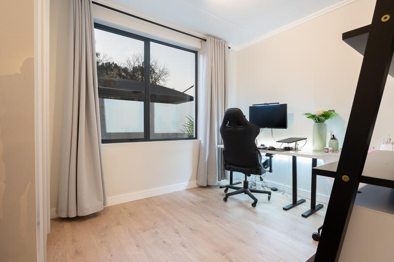 2 Bedroom Property for Sale in Sandringham Gauteng