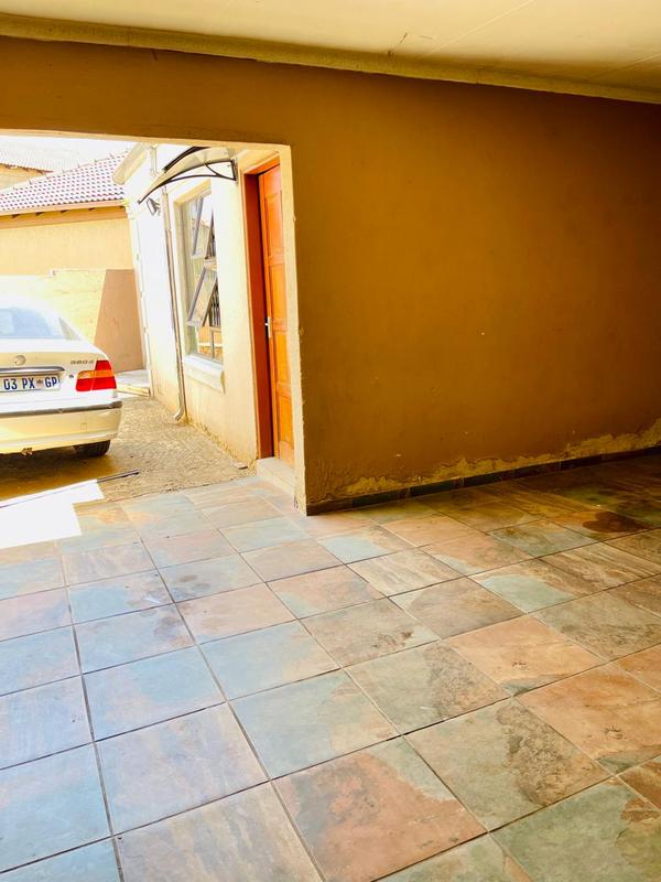 4 Bedroom Property for Sale in Vosloorus Gauteng