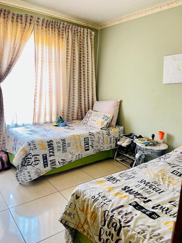 4 Bedroom Property for Sale in Vosloorus Gauteng