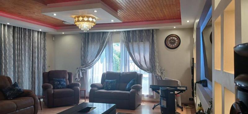 4 Bedroom Property for Sale in Brackenhurst Gauteng