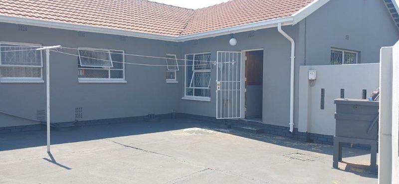 4 Bedroom Property for Sale in Brackenhurst Gauteng