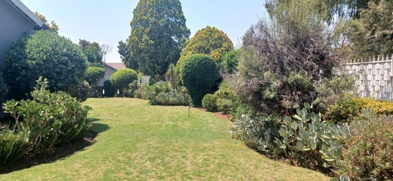 4 Bedroom Property for Sale in Brackenhurst Gauteng