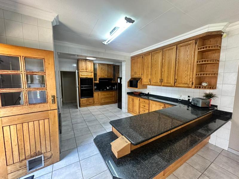 3 Bedroom Property for Sale in Brackenhurst Gauteng