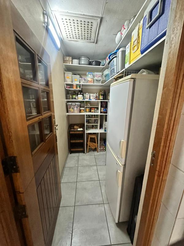 3 Bedroom Property for Sale in Brackenhurst Gauteng