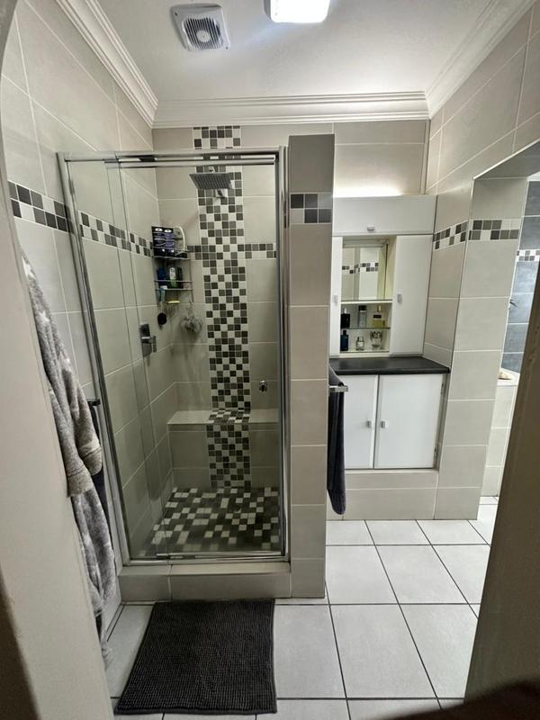 3 Bedroom Property for Sale in Brackenhurst Gauteng