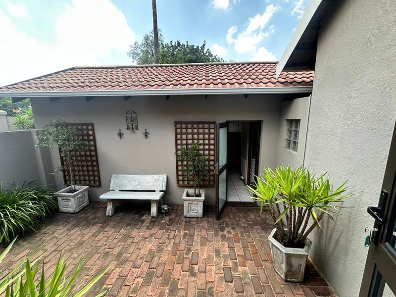 3 Bedroom Property for Sale in Brackenhurst Gauteng