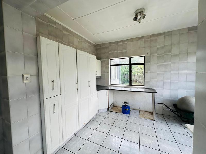 10 Bedroom Property for Sale in Delville Gauteng