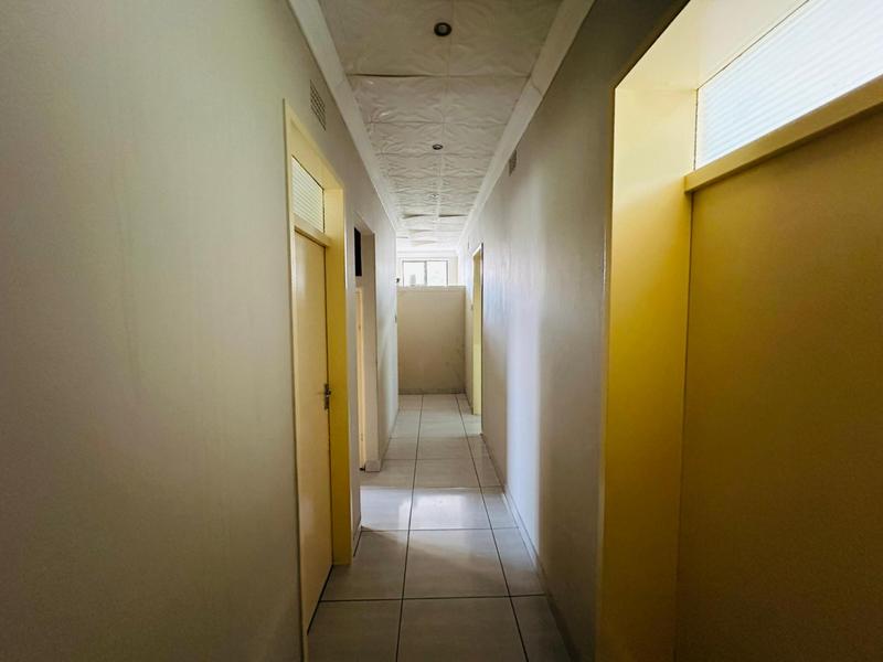 10 Bedroom Property for Sale in Delville Gauteng