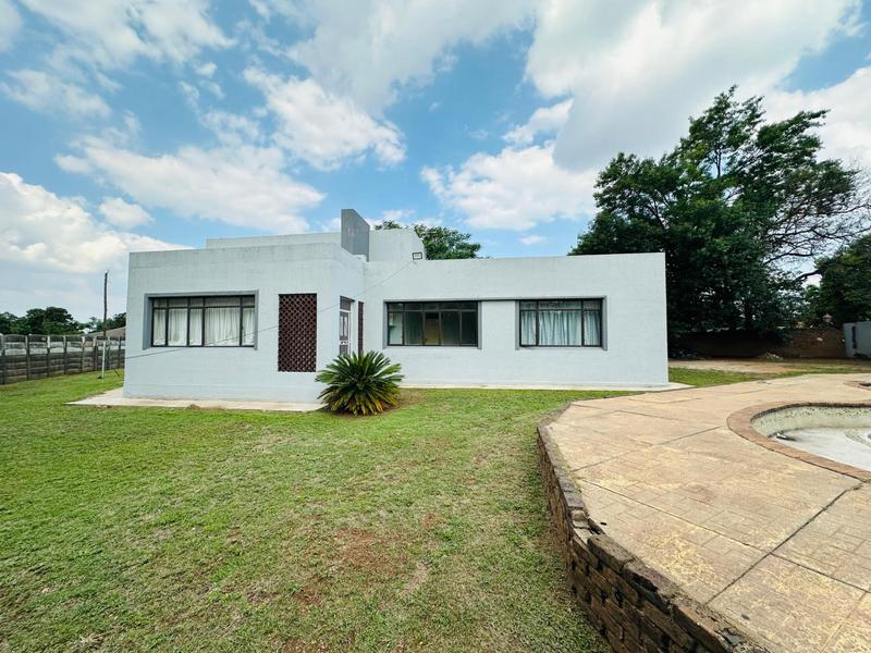 10 Bedroom Property for Sale in Delville Gauteng
